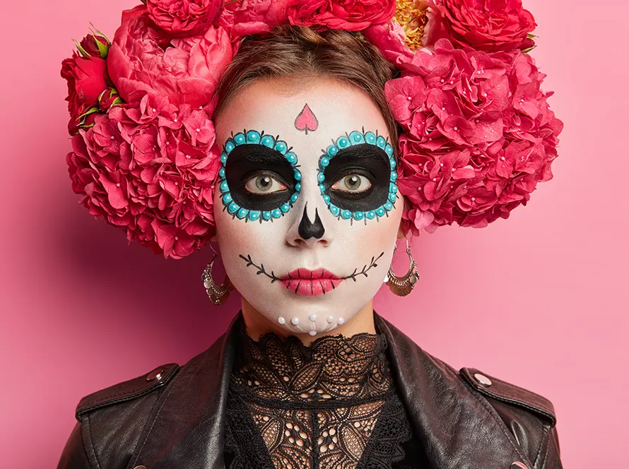 Maquillate con un diseño de Catrina en el festival Viva México 2023